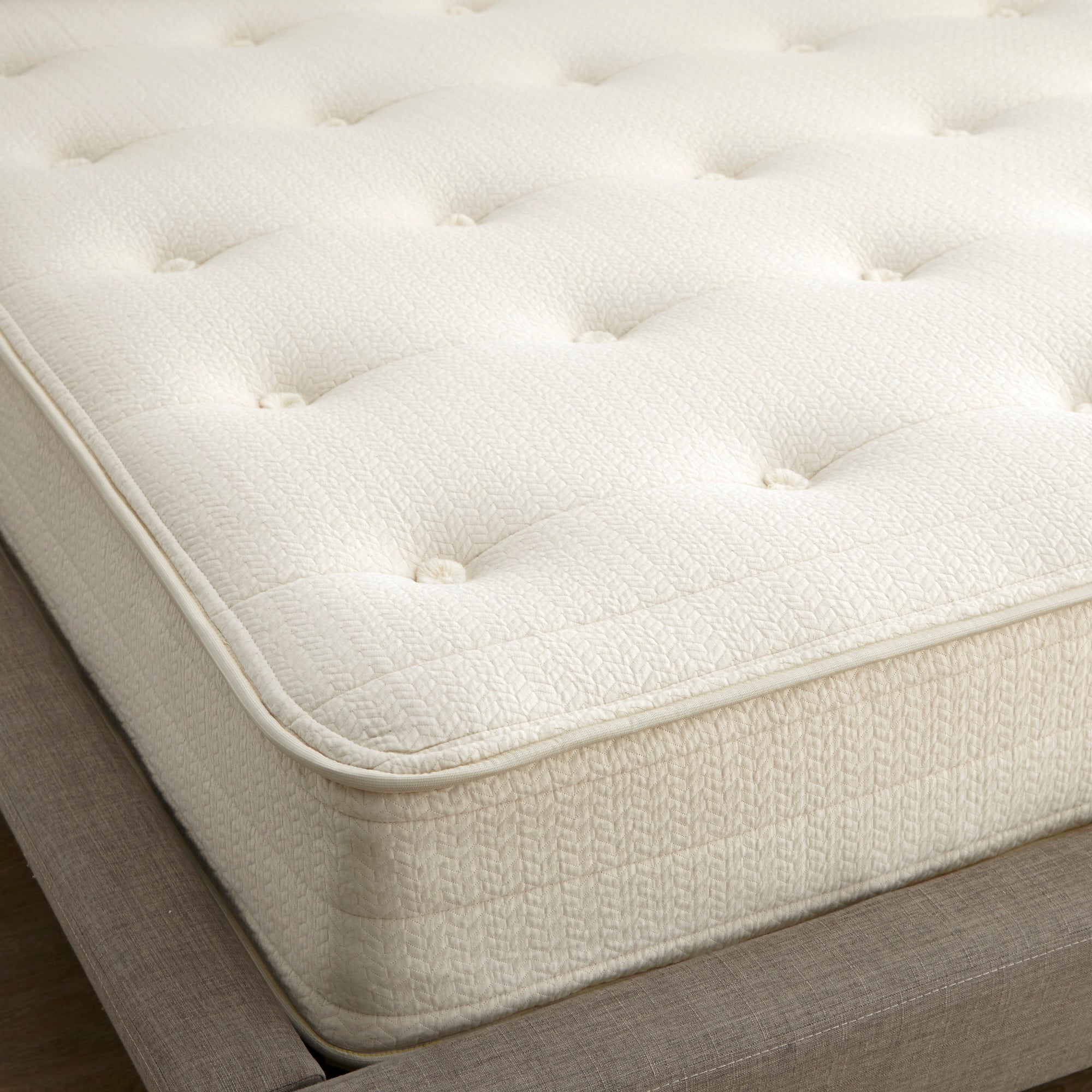 The Whisper Organic Mattress – GOTS Certified Latex & Pocket Coil