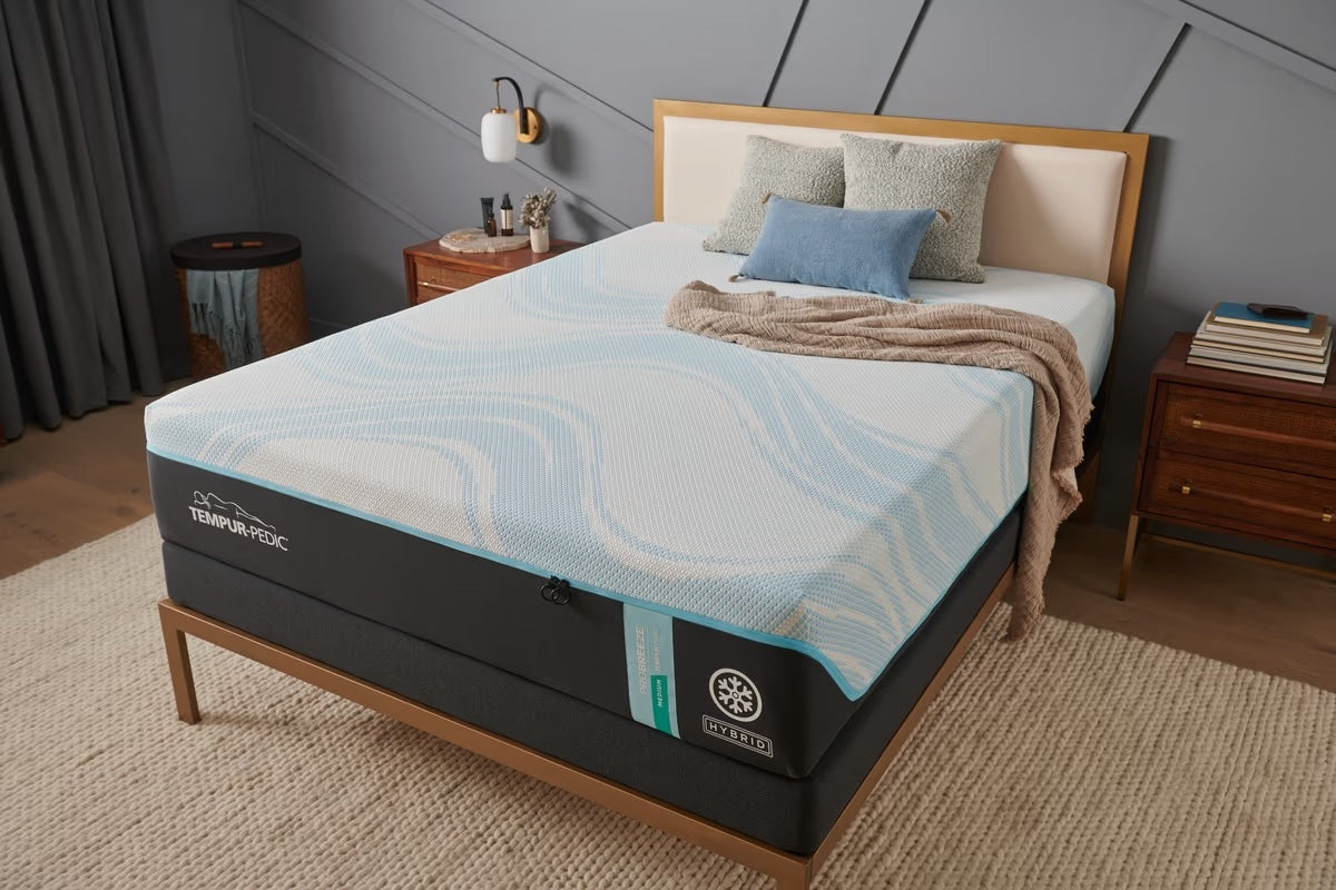 TEMPUR-LUXEBREEZE® MEDIUM HYBRID MATTRESS - CALIFORNIA KING SIZE